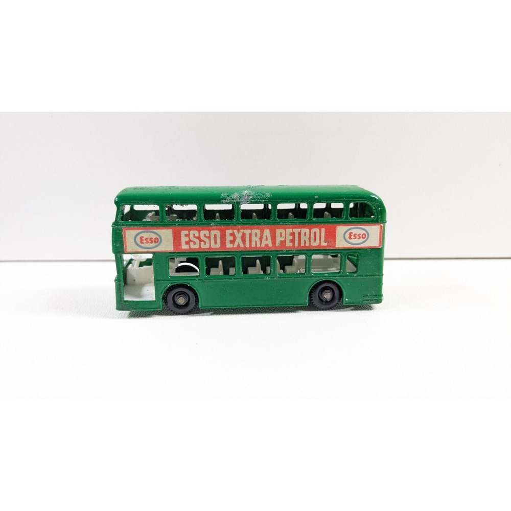 Matchbox Green Esso Daimler Bus Green #74 & The Londoner Red #17 Carnaby Street - Picture 4 of 16
